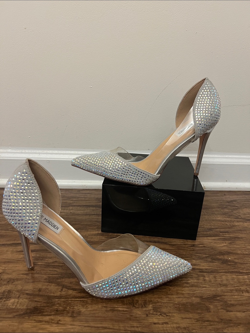 Steve Madden Silver Crystal-Embellished Pointed D'Orsay Stilettos - Picture 11 of 12